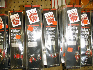 Bait_hooks.jpg (36689 bytes)