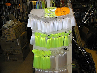 Parachutes.jpg (25693 bytes)